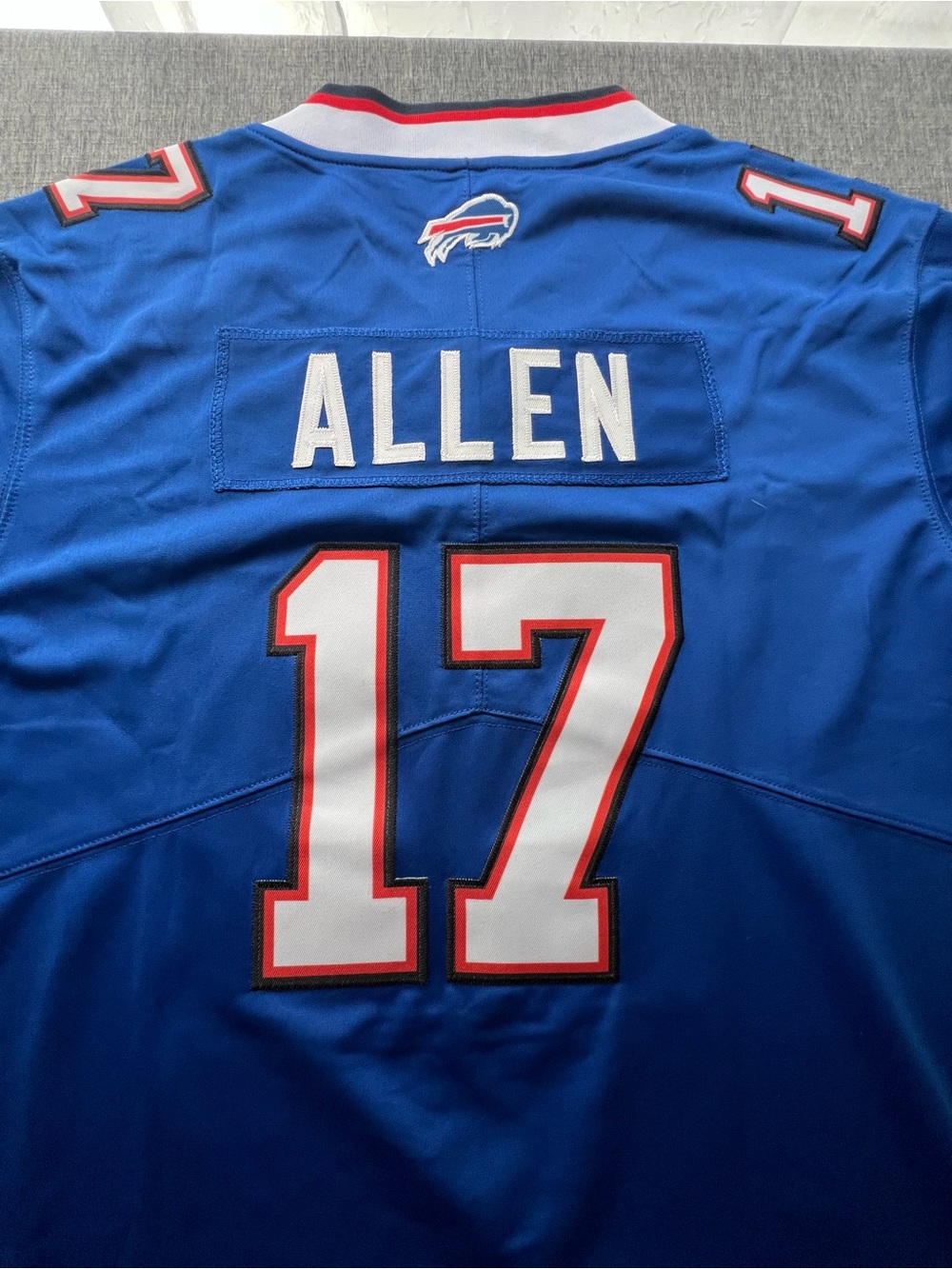 Buffalo Bills Josh Allen Jersey 17 - Picture 6 of 11